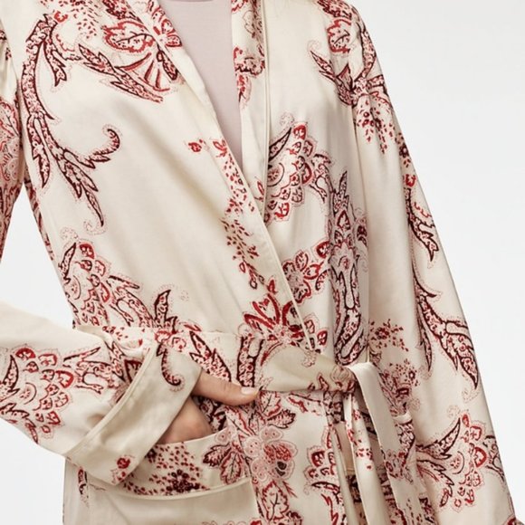 Aritzia Wilfred Silk Pilier Kimono Robe Jacket - Picture 3 of 10